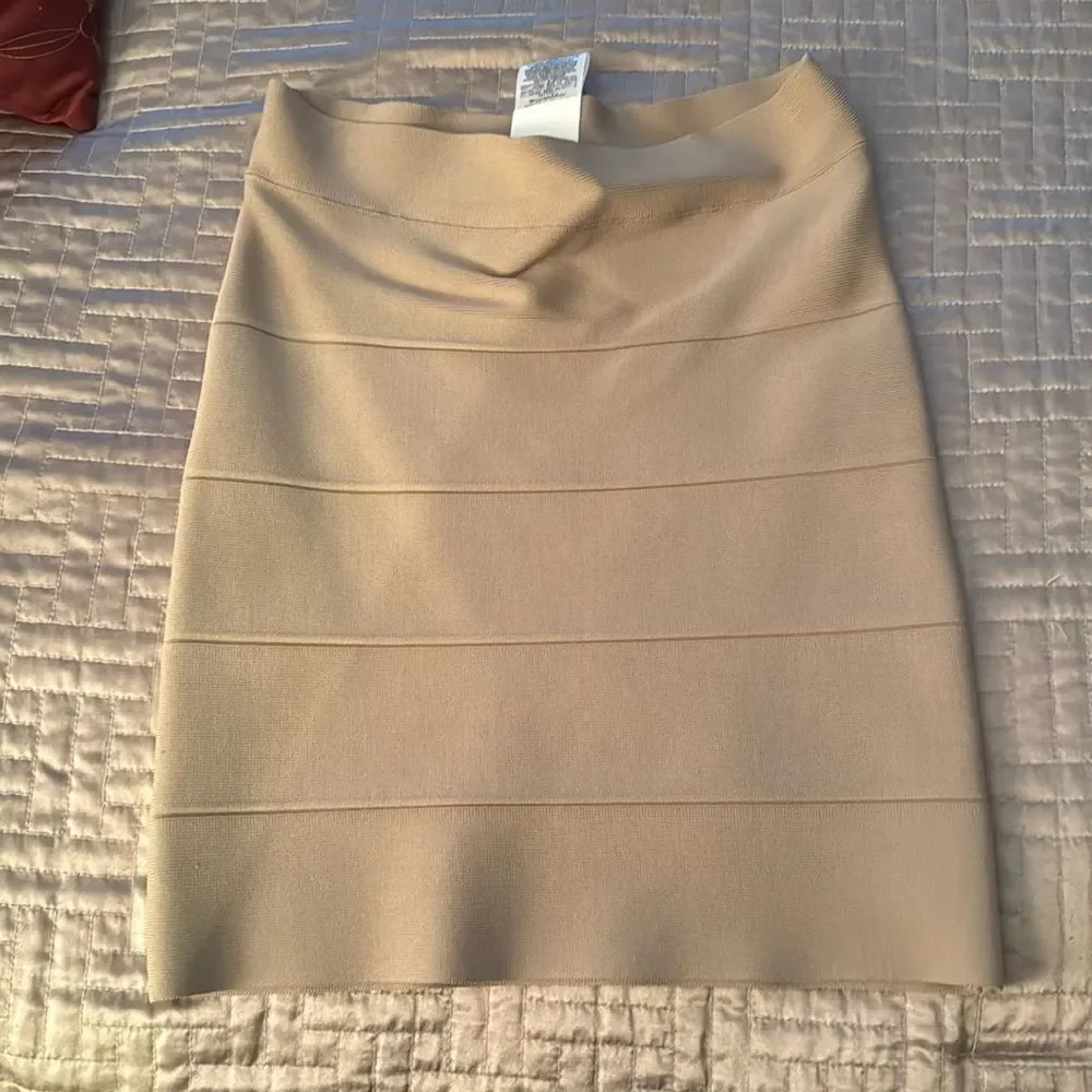 Bcbgmaxazria Tan Oatmeal Bandage Mini Skirt Medium